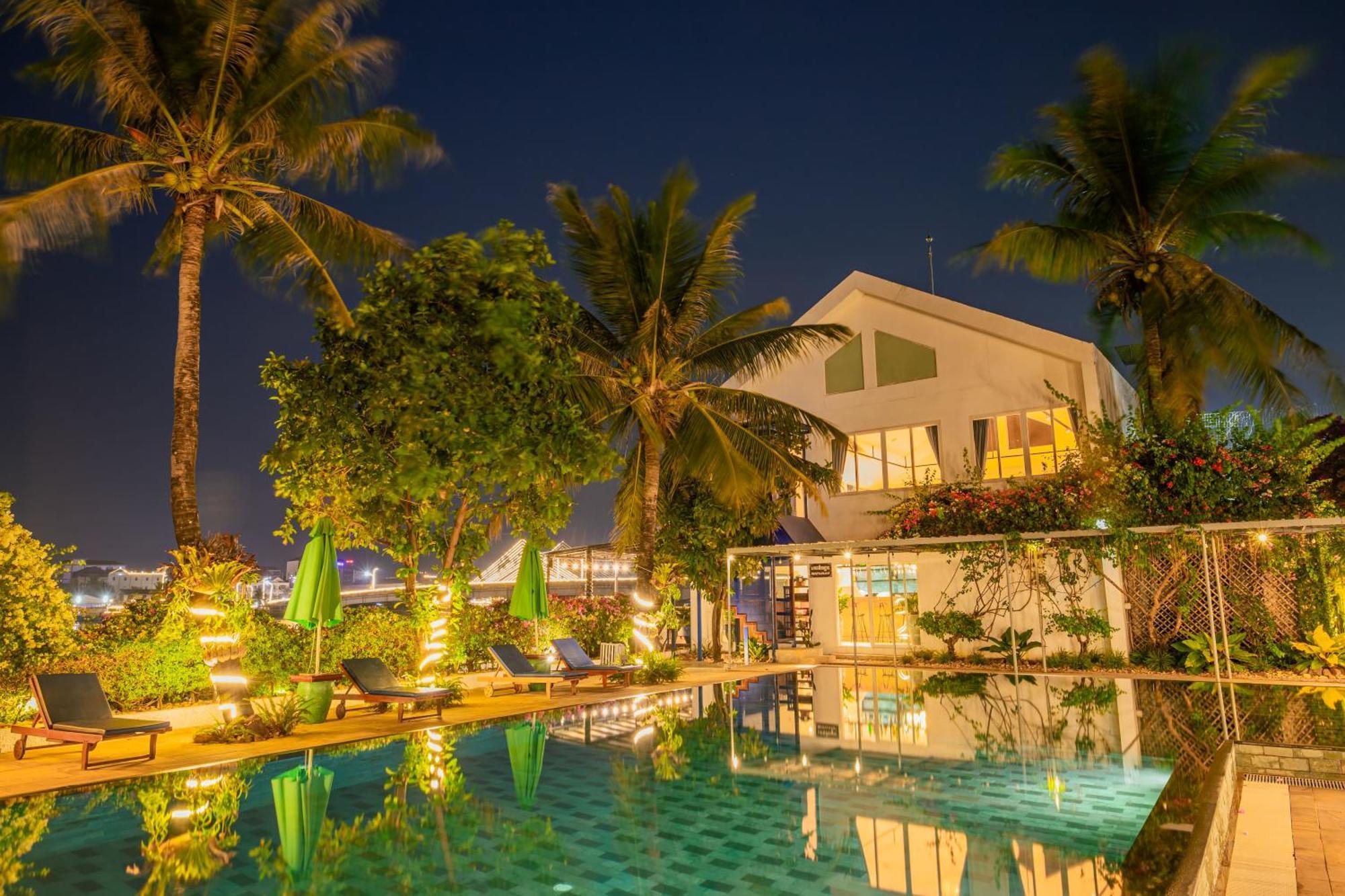 The B Resort Kampot Exterior photo